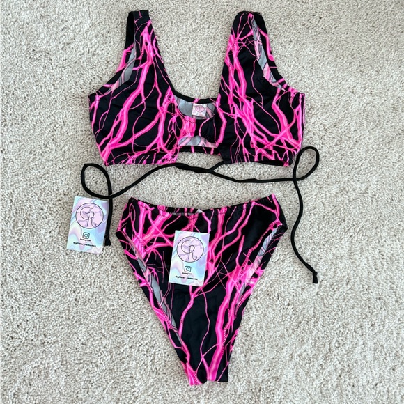 Vintage Neon Pink Lightning Rave Set - Picture 1 of 2